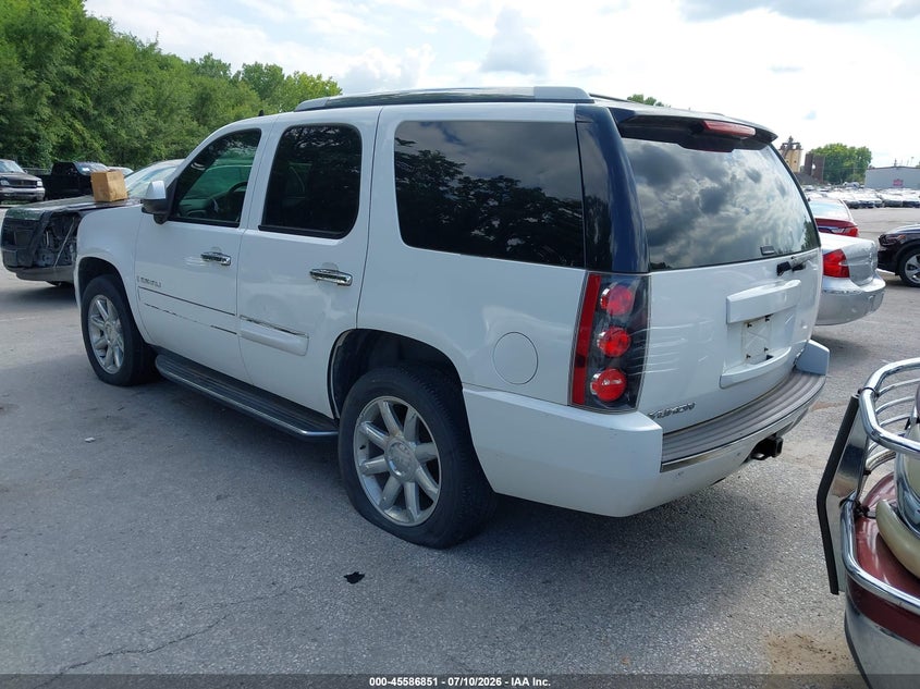 2007 GMC YUKON DENALI auction photo 3