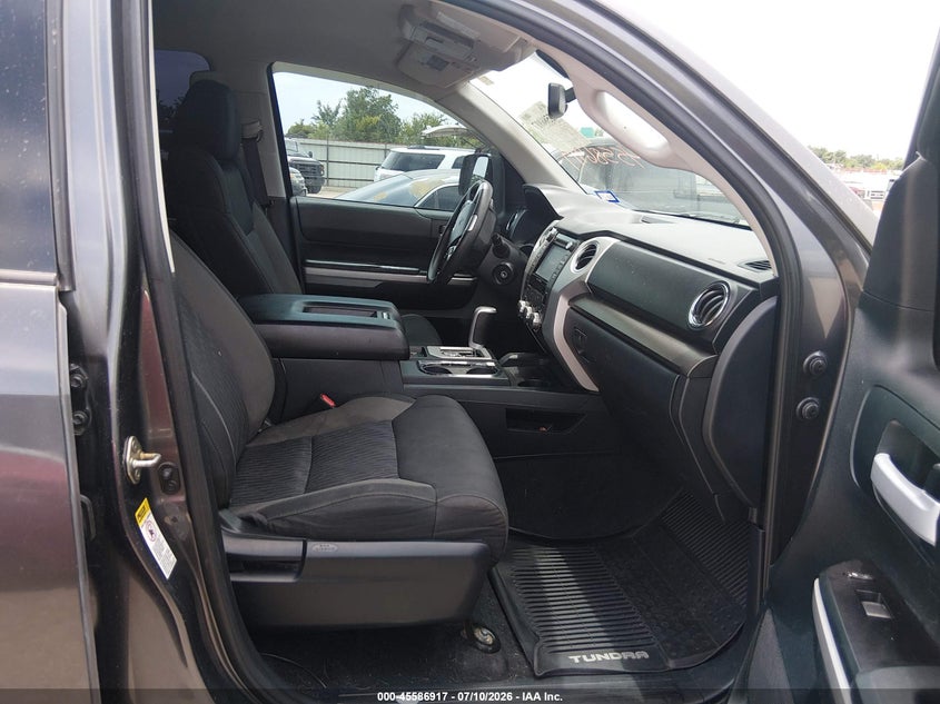 2017 TOYOTA TUNDRA auction photo 5
