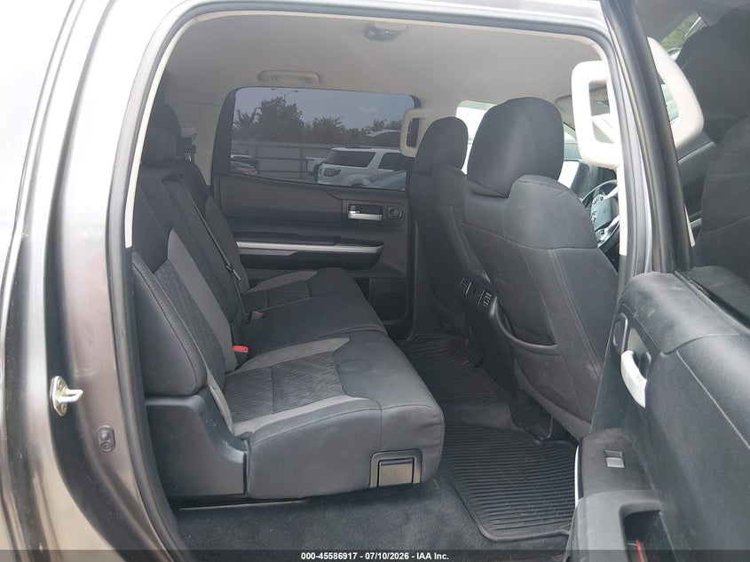 2017 TOYOTA TUNDRA auction photo 8