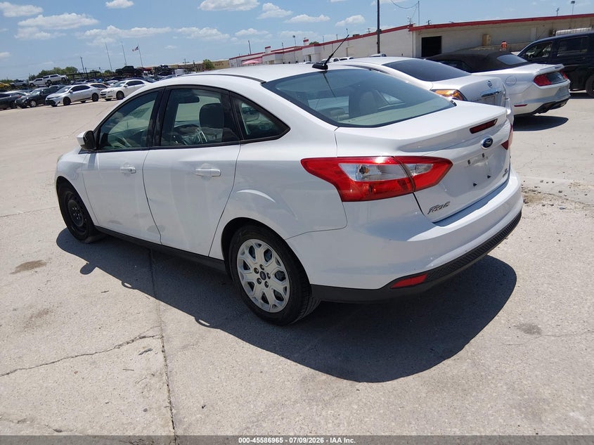 Vin: 1fahp3f22cl455899, lot: 46085340, ford focus se 20123