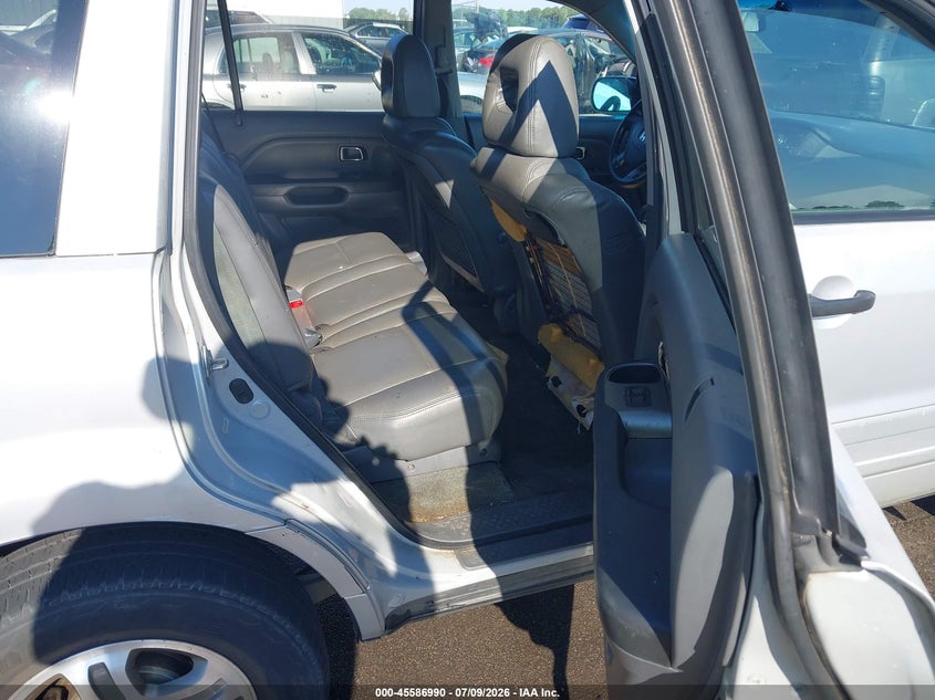 2003 HONDA PILOT auction photo 8