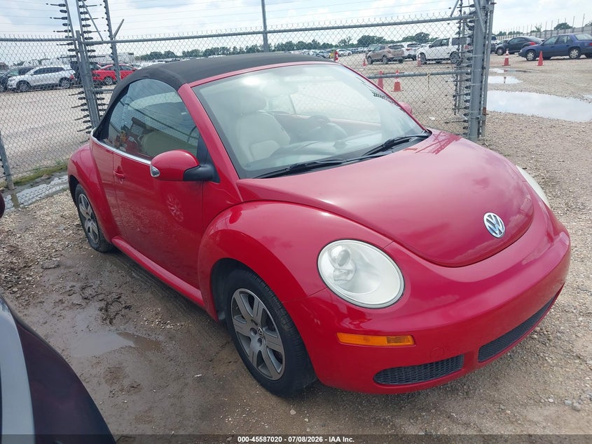 2006 VOLKSWAGEN NEW BEETLE auction photo 1