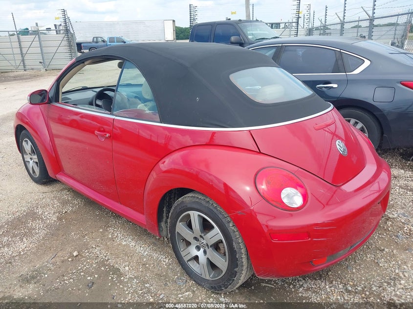 2006 VOLKSWAGEN NEW BEETLE auction photo 3