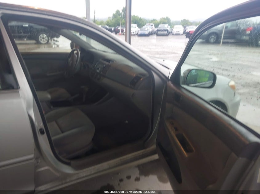 2002 TOYOTA CAMRY auction photo 5
