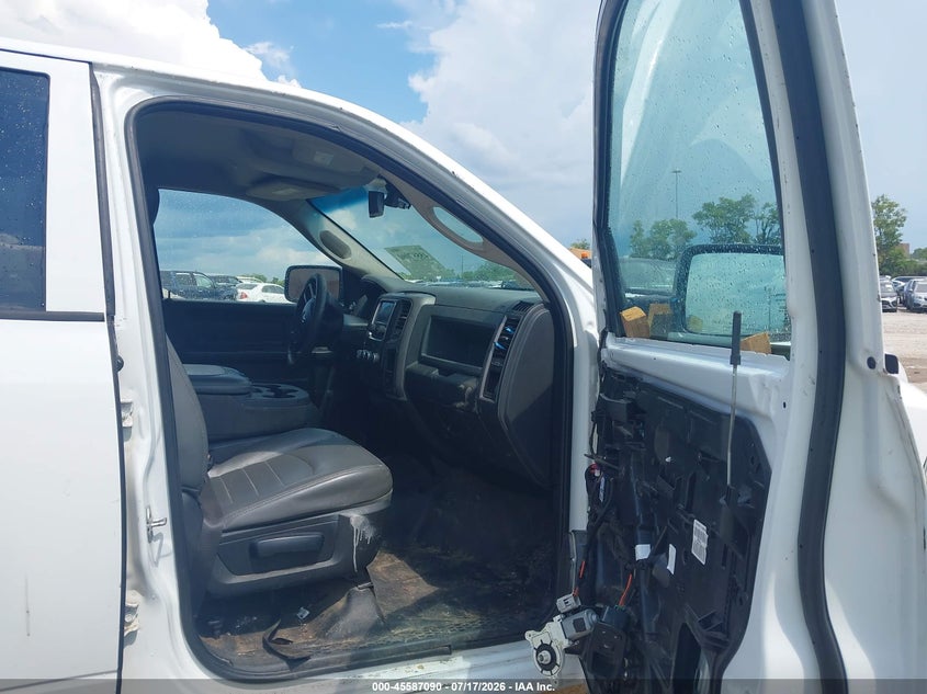 2018 RAM 1500 auction photo 5