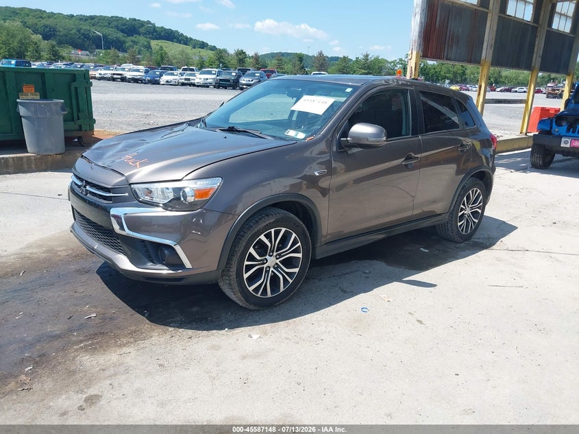 2018 Mitsubishi Outlander, Front End, IAAI, VIN JA4AP3AU7JU016722 — photo 2