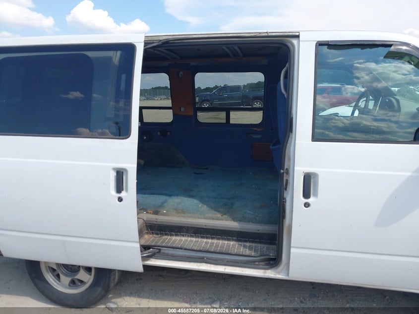 1998 CHEVROLET ASTRO auction photo 8