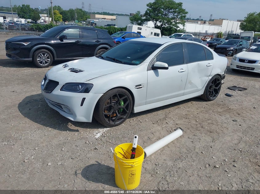 2008 Pontiac G8, Front & Rear, IAAI, VIN 6G2EC57Y68L140481 — photo 2