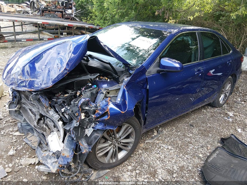 2015 TOYOTA CAMRY auction photo 2
