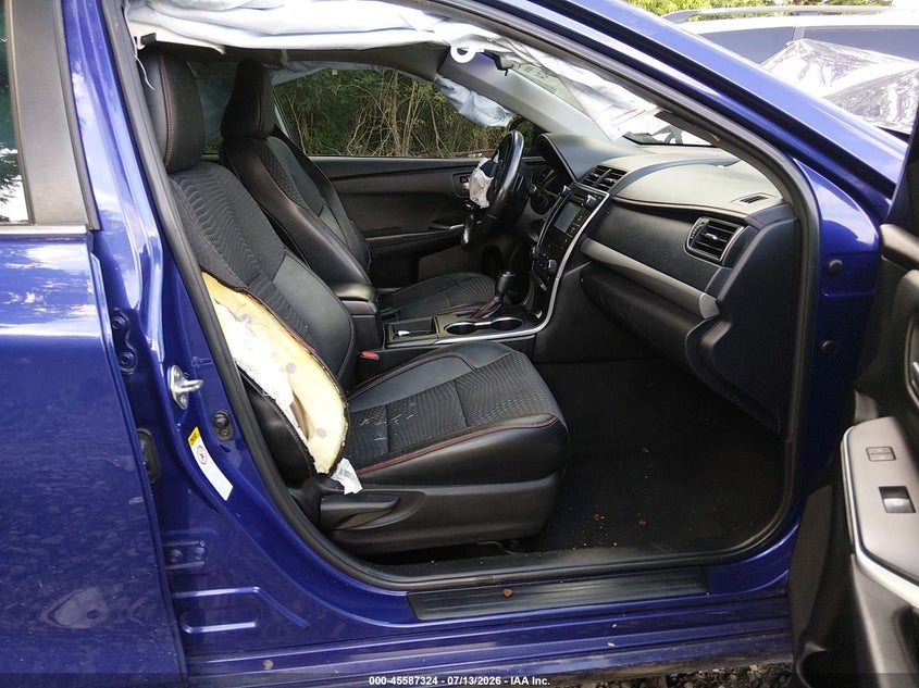 2015 TOYOTA CAMRY auction photo 5