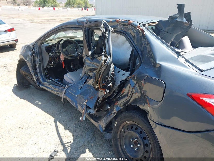 2017 TOYOTA COROLLA auction photo 6