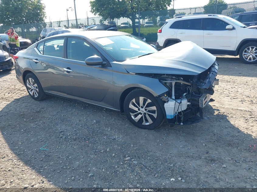2020 Nissan Altima
