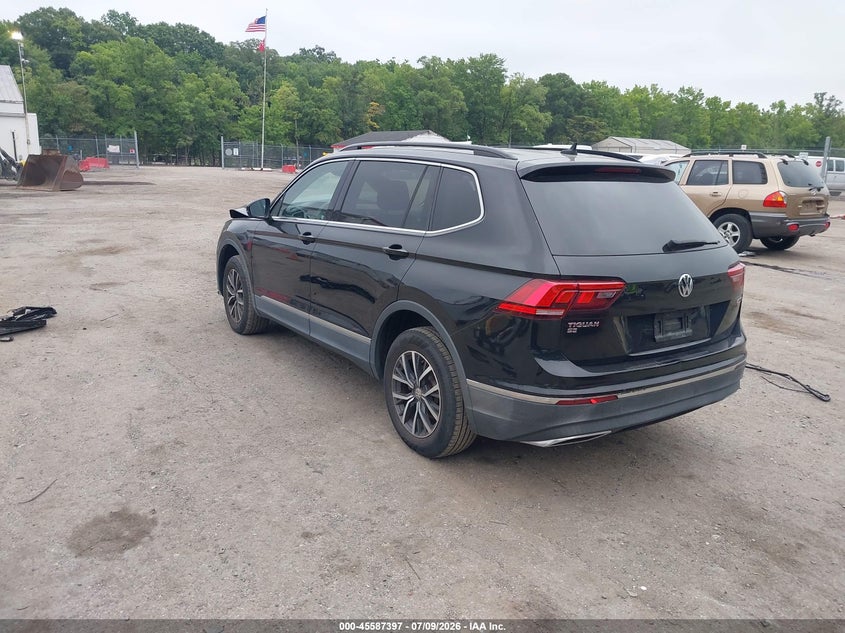 2020 VOLKSWAGEN TIGUAN auction photo 3