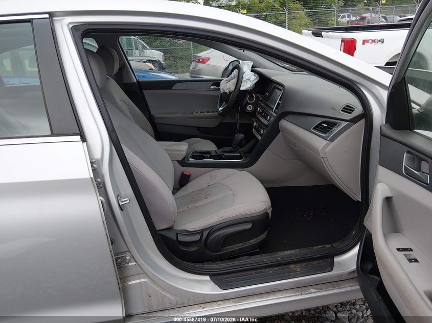 2019 HYUNDAI SONATA auction photo 5