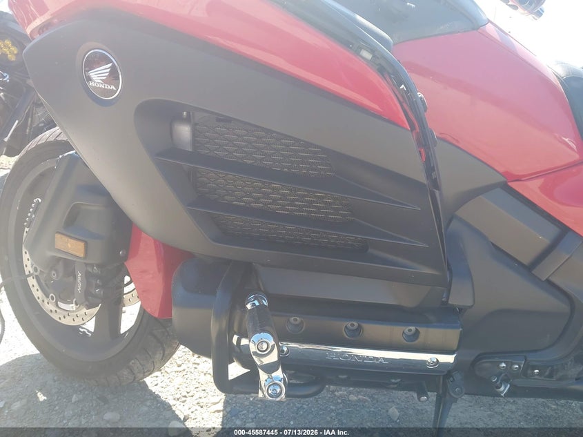 2013 Honda Gl1800 B VIN: JH2SC6847DK000881 Lot: 45587445