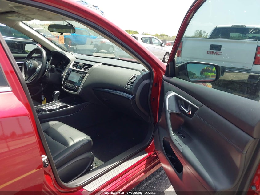 2018 NISSAN ALTIMA auction photo 5