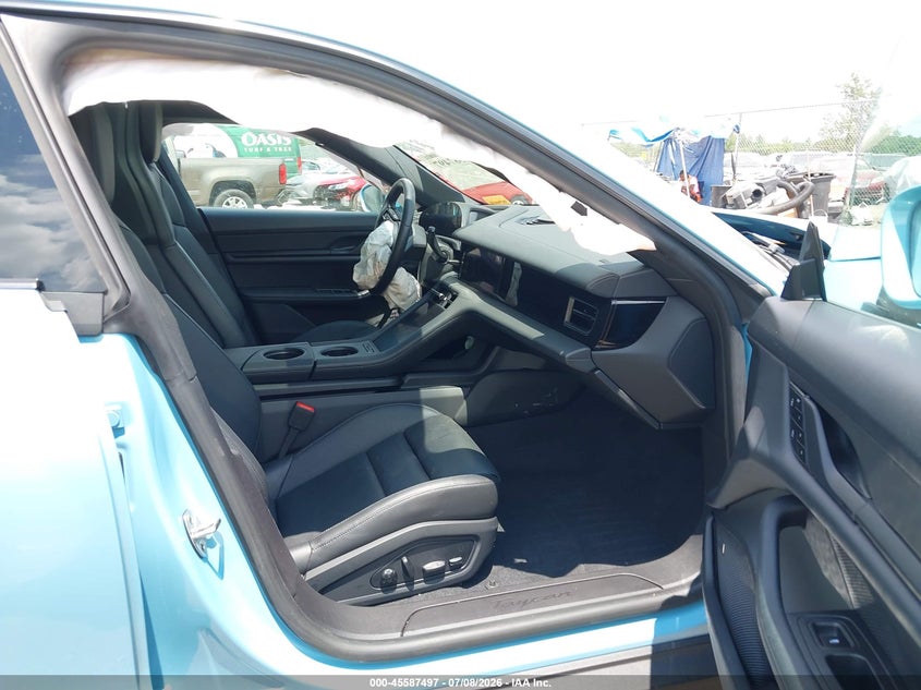 2024 PORSCHE TAYCAN auction photo 5