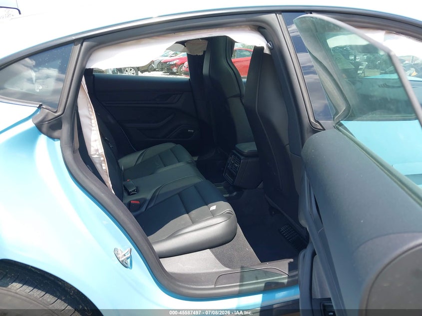 2024 PORSCHE TAYCAN auction photo 8