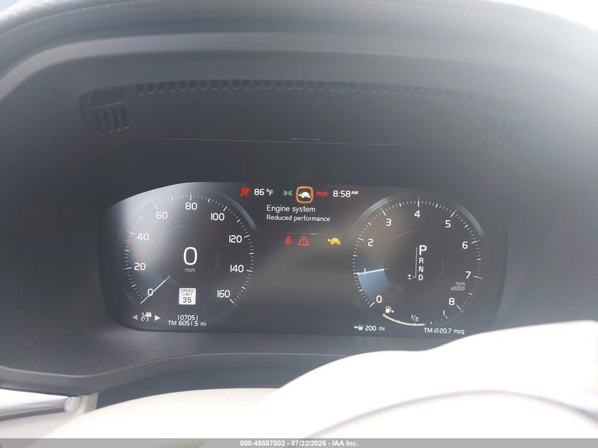 2021 VOLVO XC60 auction photo 7