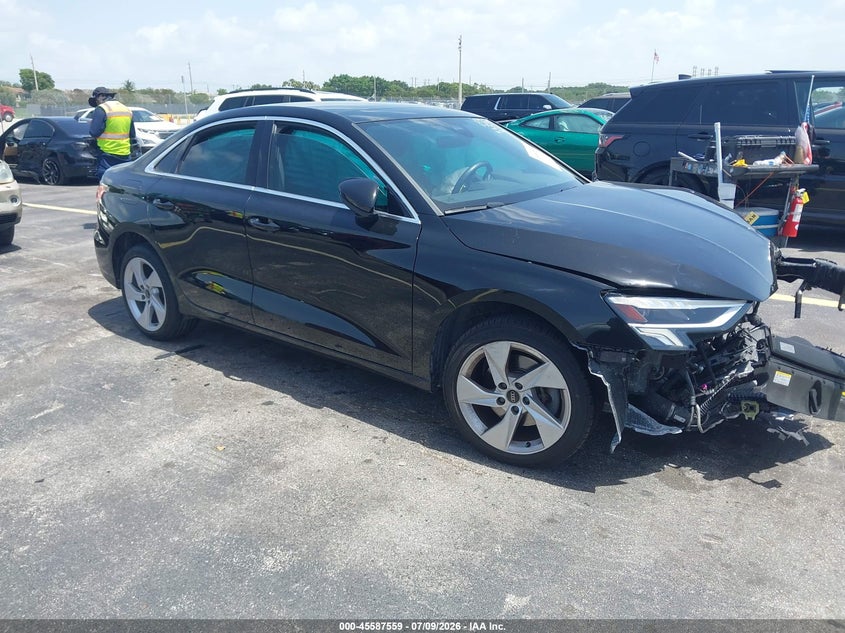 Vin: wauaudgy4pa050493, lot: 46085934, audi a3 premium 40 tfsi front-wheel drive s tronic 2023 img_1