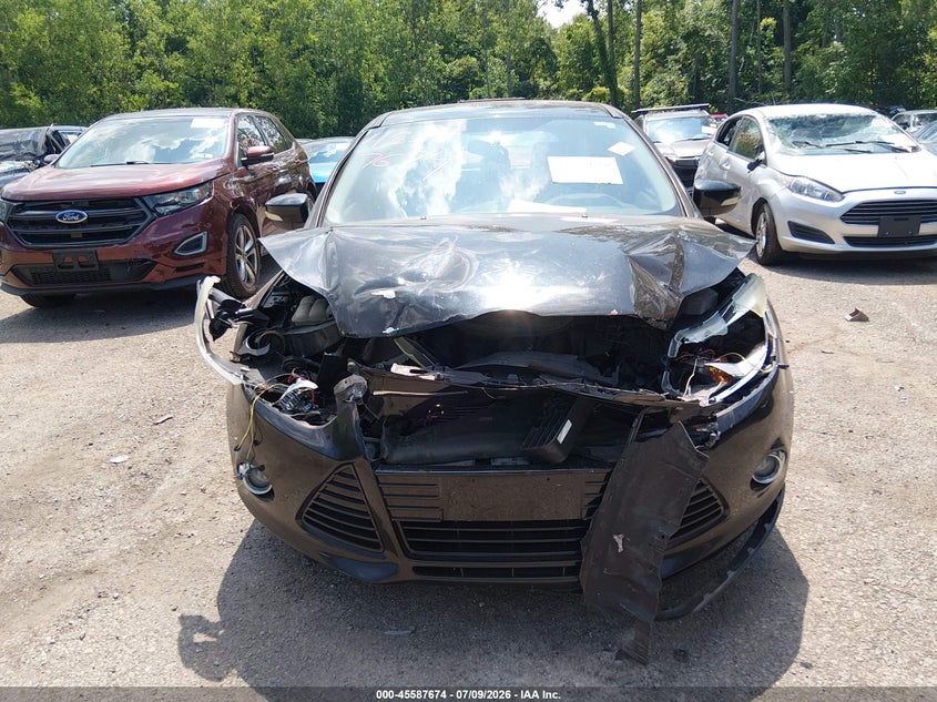 2012 FORD FOCUS auction photo 6