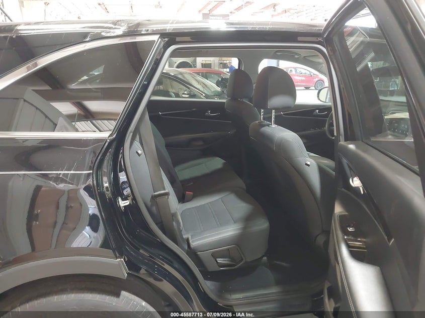 2019 KIA SORENTO auction photo 8