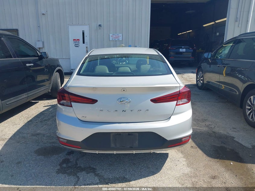 2019 HYUNDAI ELANTRA SE — Фото 16