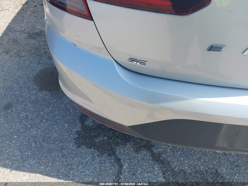 2019 HYUNDAI ELANTRA SE — Фото 6