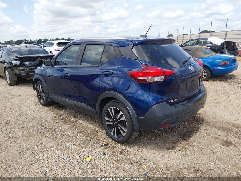 2018 NISSAN KICKS auction photo 3
