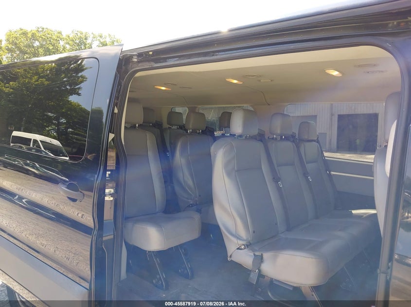 AtlanticExpress - Ford Transit-350