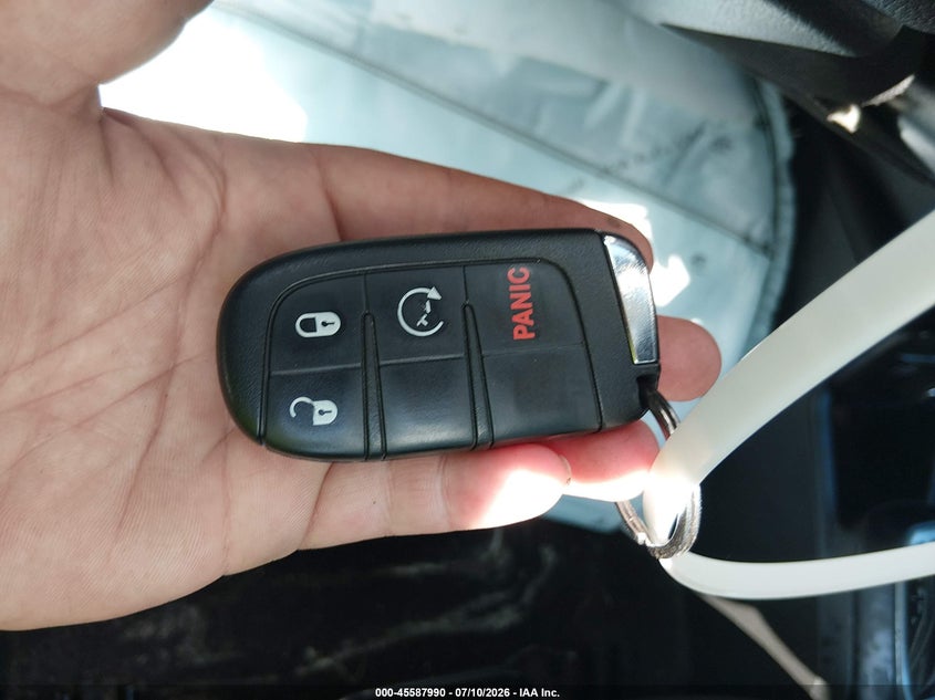 2020 Jeep Renegade Latitude 4X4 VIN: ZACNJBBB3LPL93937 Lot: 45587990