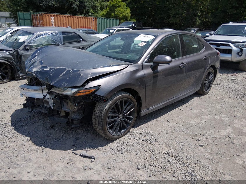 TOYOTA CAMRY - zdjęcie 2