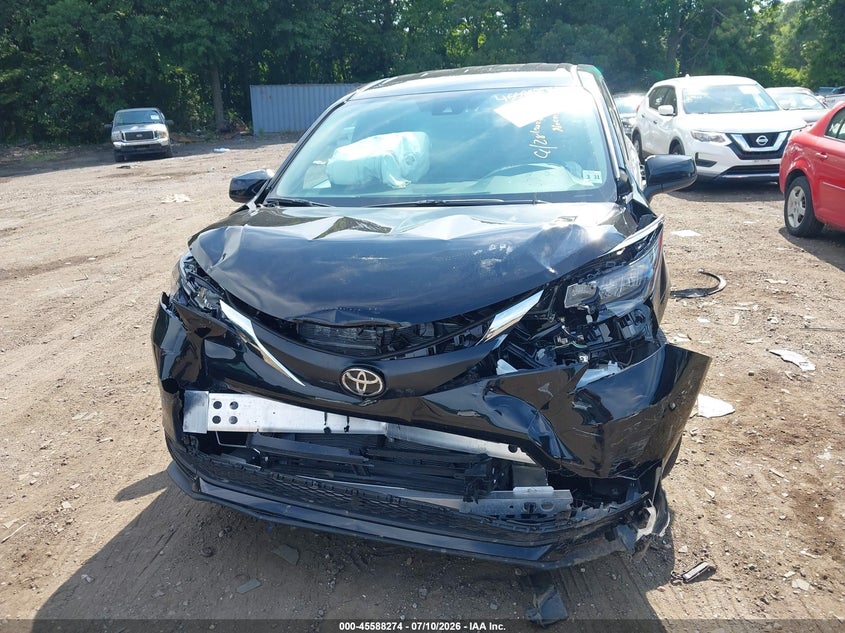 TOYOTA SIENNA - zdjęcie 12
