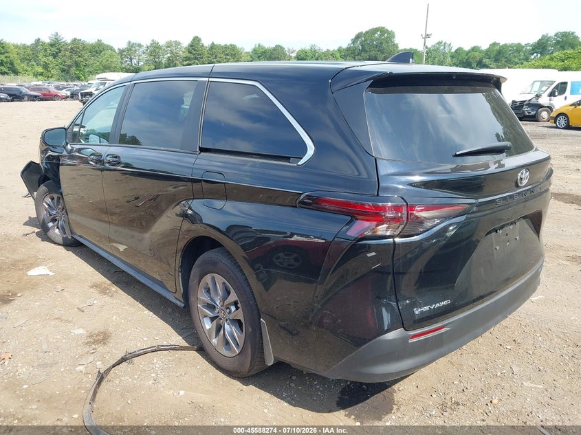 2026 TOYOTA SIENNA auction photo 3