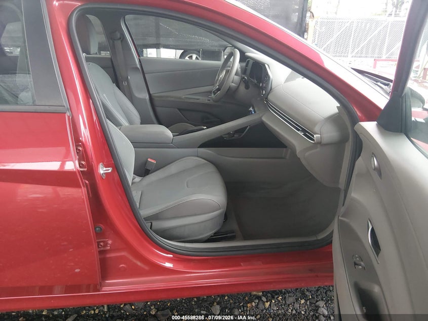 2022 Hyundai Elantra(VIN: 5NPLM4AG1NH075174
