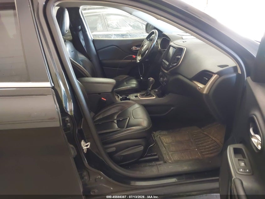 2015 JEEP CHEROKEE auction photo 5