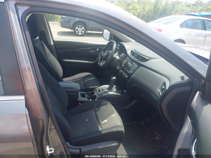 2018 NISSAN ROGUE auction photo 5