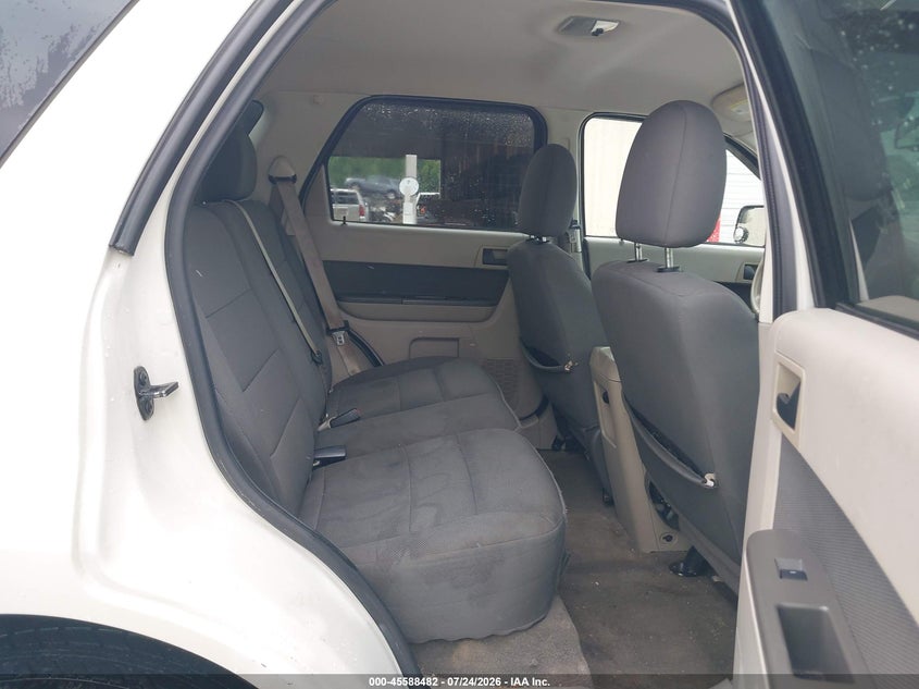 2010 FORD ESCAPE auction photo 8