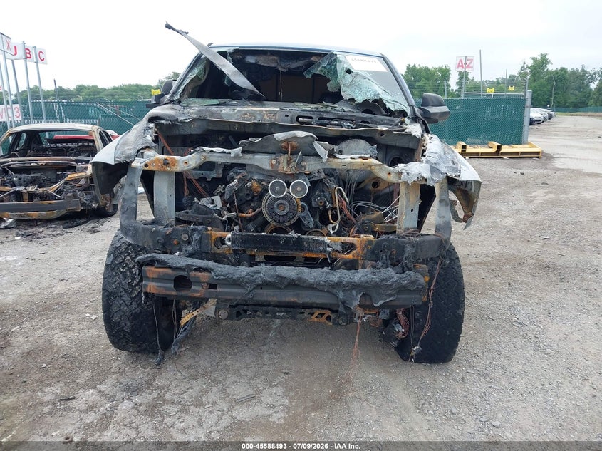 2010 DODGE RAM TRUCK 5.7L V-8 VVT, 390HP