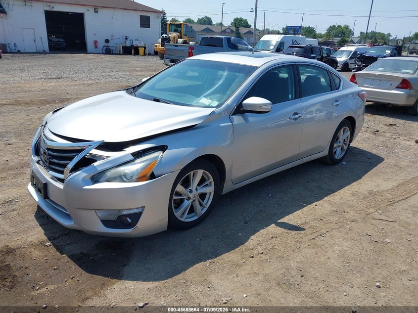 2014 Nissan Altima, Front End, IAAI, VIN 1N4AL3AP7EC152927 — photo 2