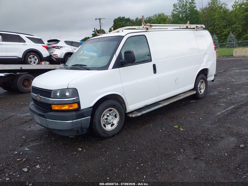 2018 CHEVROLET EXPRESS 2500 auction photo 2