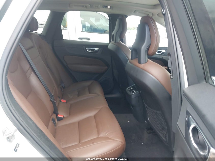 2018 Volvo Xc60 T5 Inscription VIN: YV4102RL0J1004586 Lot: 45588774