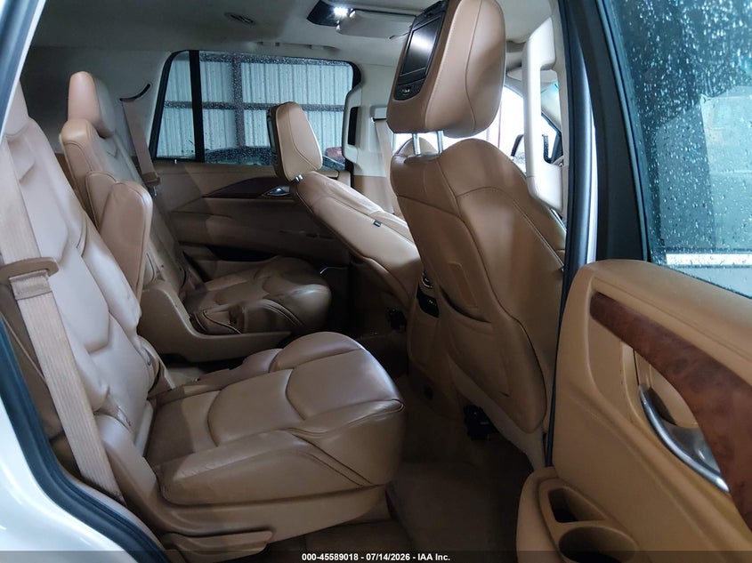 2016 CADILLAC ESCALADE auction photo 8