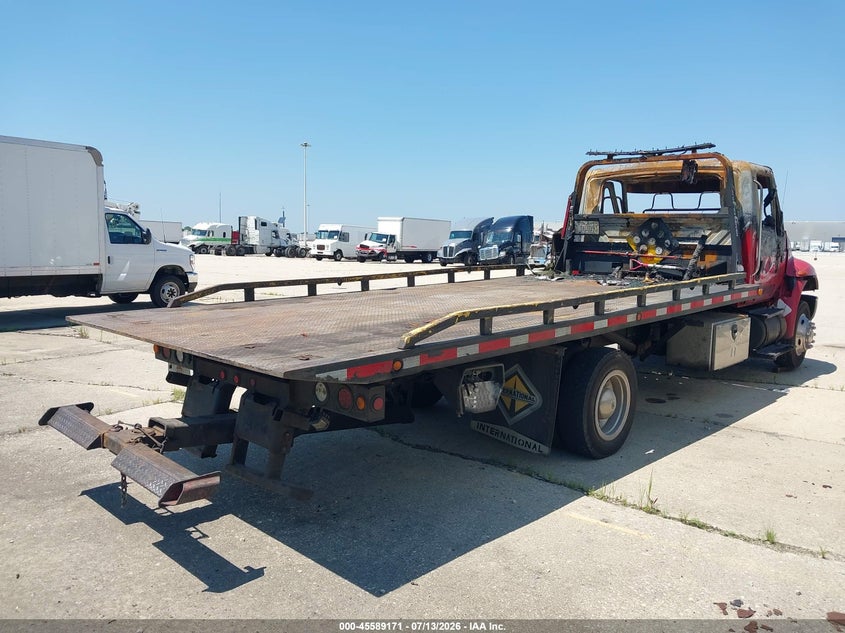 2002 INTERNATIONAL 4000 auction photo 4