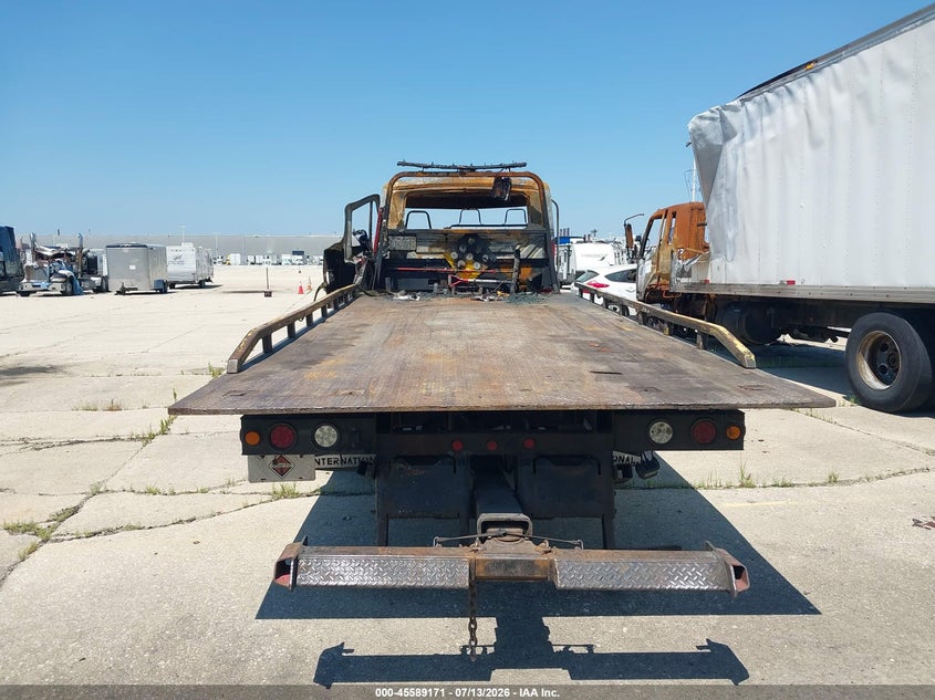 2002 INTERNATIONAL 4000 auction photo 8