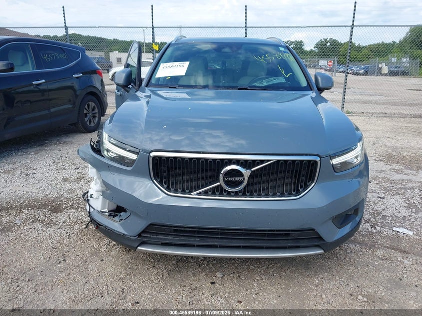 2022 Volvo Xc40 T5 Momentum VIN: YV4162UK6N2715769 Lot: 45589196
