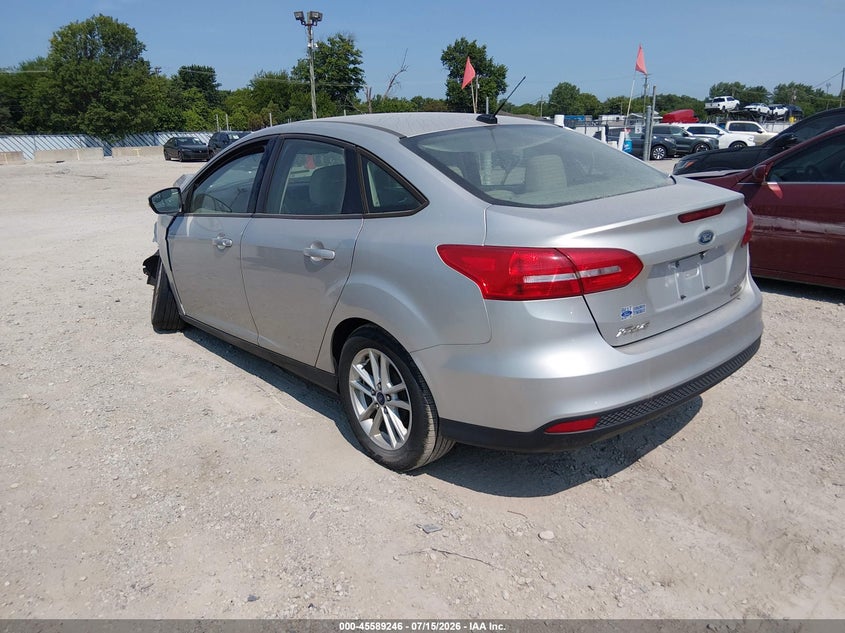 Vin: 1fadp3f2xfl270051, lot: 46087623, ford focus se 20153