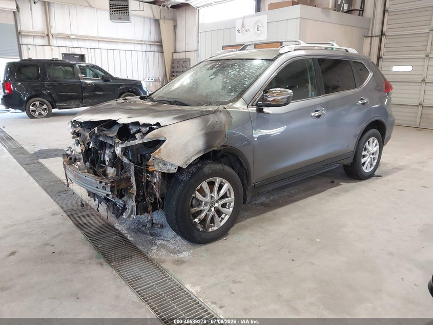 2020 NISSAN ROGUE auction photo 2