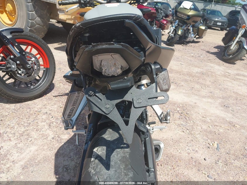 2024 Honda Cb650 R VIN: MLHRH1652R5000832 Lot: 45589286
