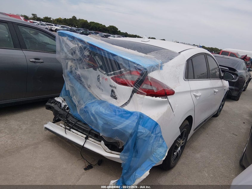2017 HYUNDAI IONIQ HYBRID auction photo 4